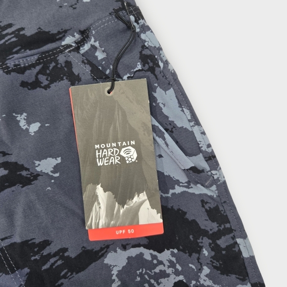 Mountain Hardwear Women's Dynama/2 Short  Size X Small Short blue Camo MSRP $60 - Picture 3 of 8